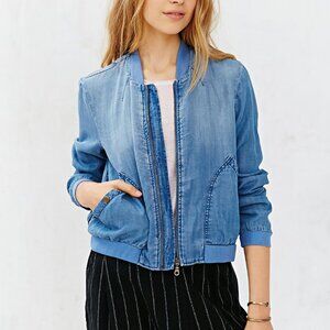 URBAN OUTFITTERS BDG Chambray Drapey Bomber Jean Jacket BLUE - Medium